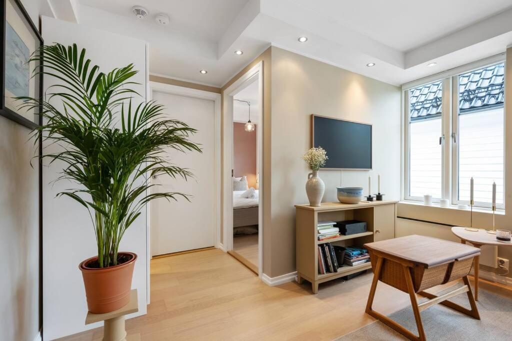 Апартаменты Central City Apt. Neighbor To Unesco Bryggen! Берген Экстерьер фото